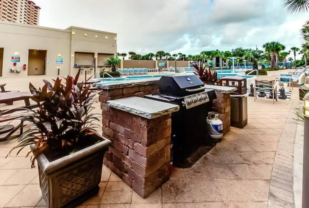 Beautiful Beachfront Paradise! Emerald Beach Resort Panama City Beach Exterior foto