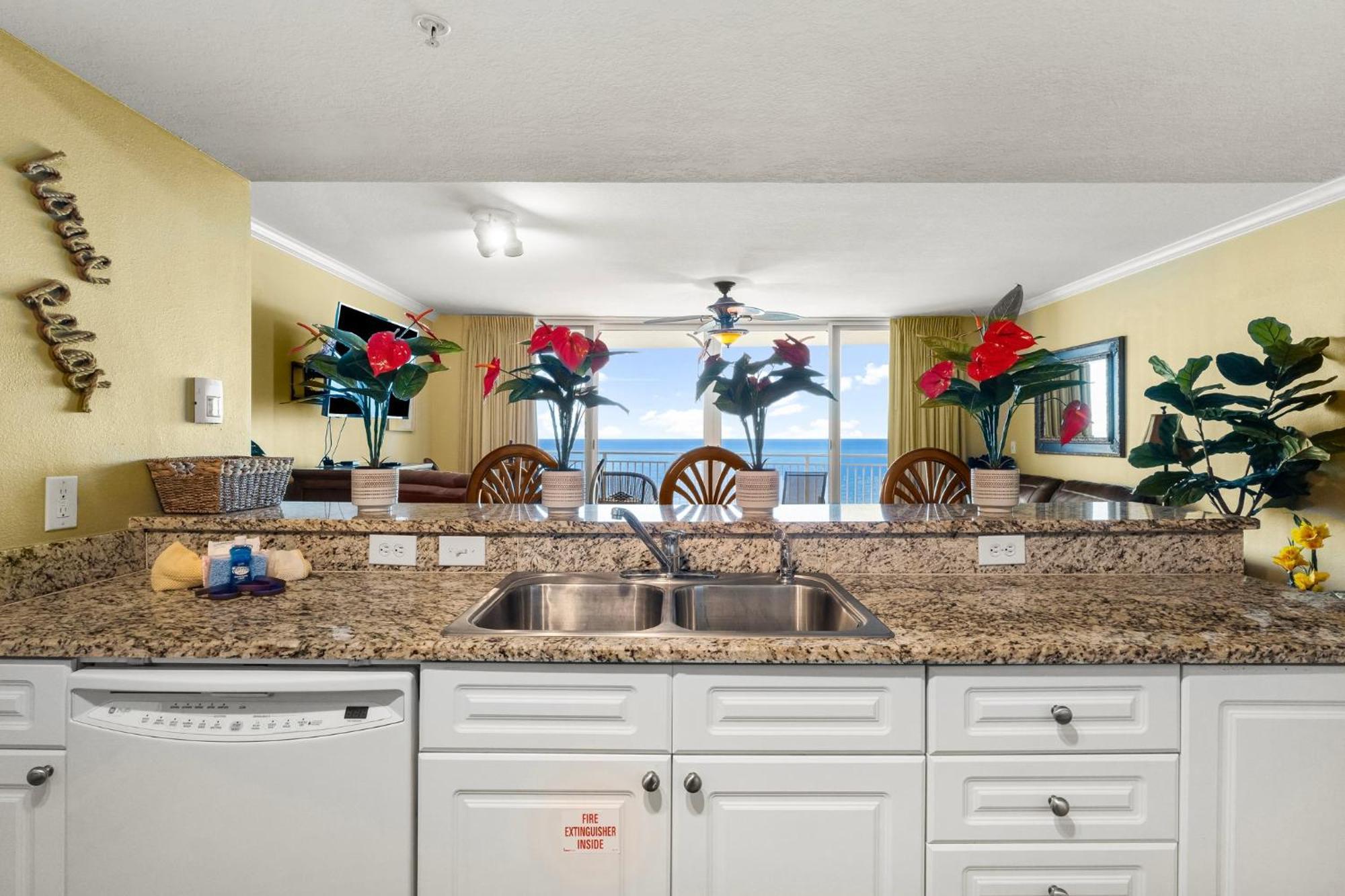 Beautiful Beachfront Paradise! Emerald Beach Resort Panama City Beach Exterior foto